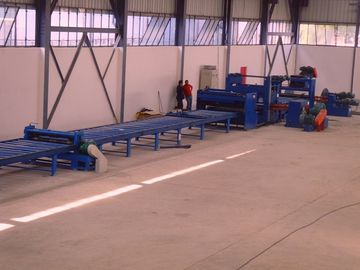Standard schnitt zur Längenlinie, warm gewalzte Maschine des hellen Pfostens des Flussstahls für 6m 8m 14m